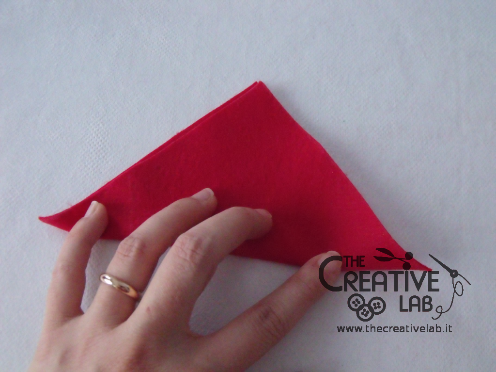 Origami Stella Di Natale Facile.Tutorial Come Fare Una Stella Di Natale In Feltro O Carta Fai Da Te The Creative Lab